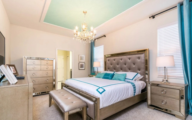 8 Bdrm Villa W Game Room and Cinema