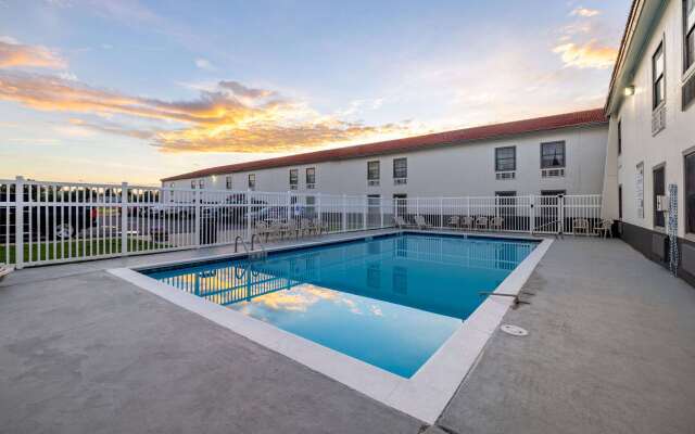 Days Inn by Wyndham Casper