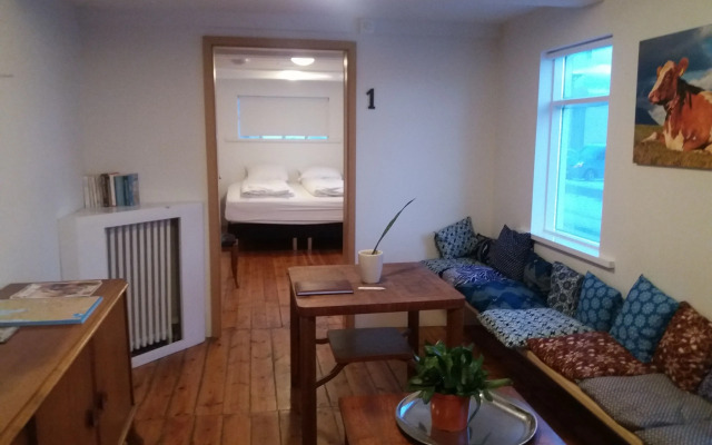 Grand-Inn Bar and Bed