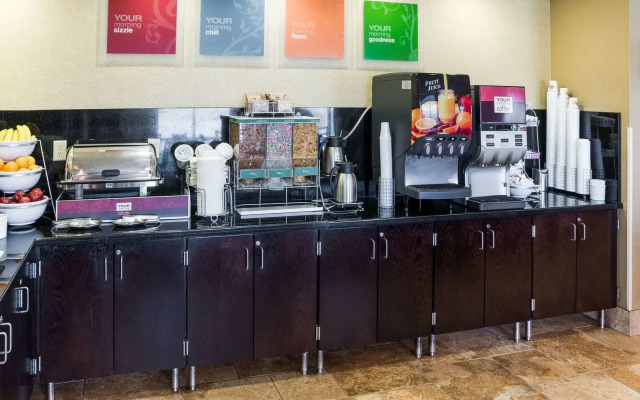 Holiday Inn Express Rochester South - Mayo Area by IHG