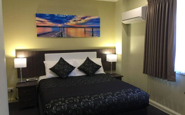 Park Squire Motor Inn and Serviced Apartments
