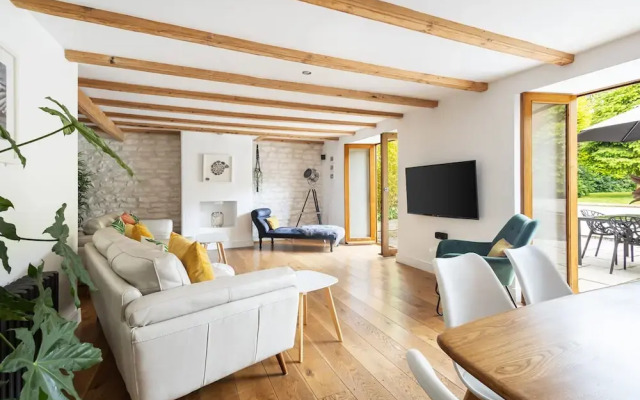 Host Stay Sunnyside Barn