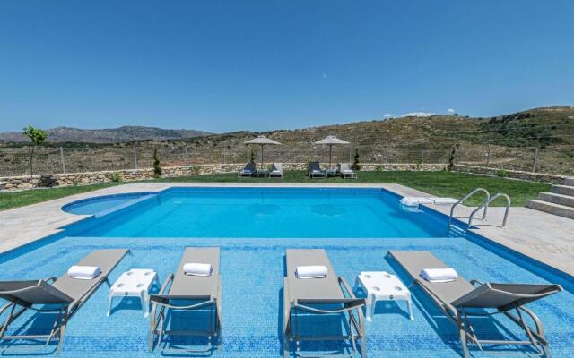 Villa Marielia - With 60m2 Private Pool