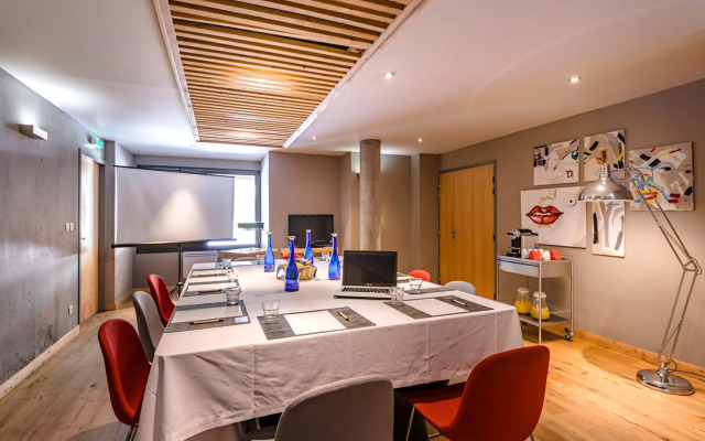 Anova Hotel & Spa
