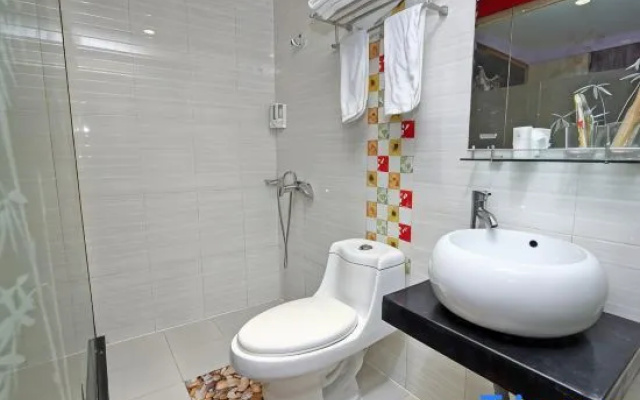 Binjia Hotel (Shanghai Chifeng Road Subway Station) – Bathroom – Shanghai