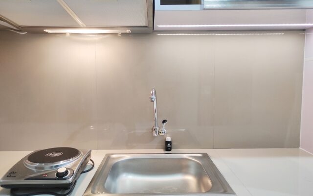 Compact Studio At Vida View Makassar Apartment