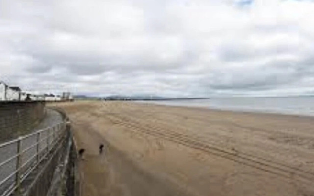 Charming 2-bed Apartment in Swansea