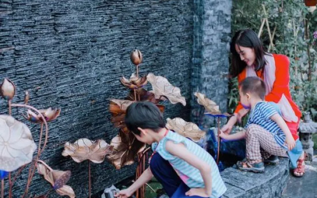 Yining Shanyin Courtyard