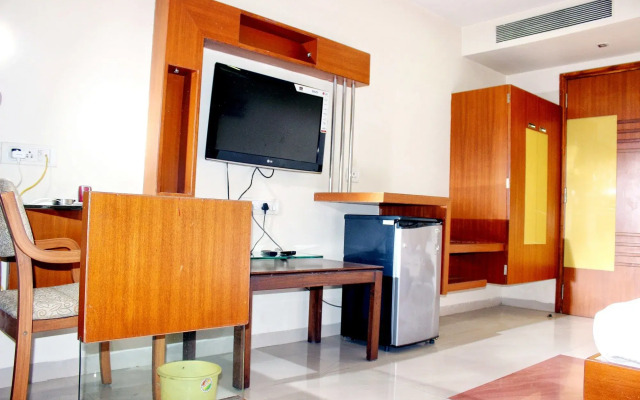 FabHotel Amrit Residency
