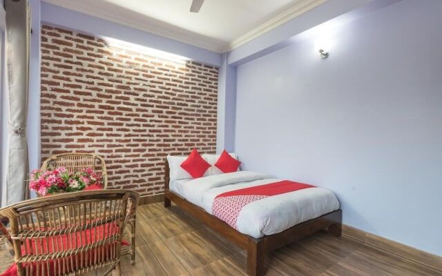Oyo 729 Hotel Era