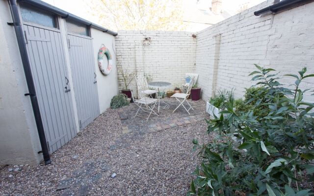 New Stunning And Stylish 2Bd Victorian Warehouse