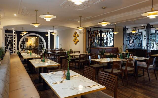 The Woodridge Inn Hotel