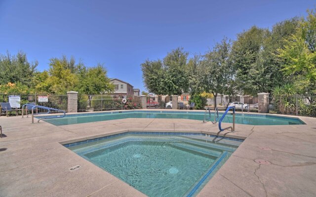 Goodyear Escape w/ Grill: Community Pool Access!