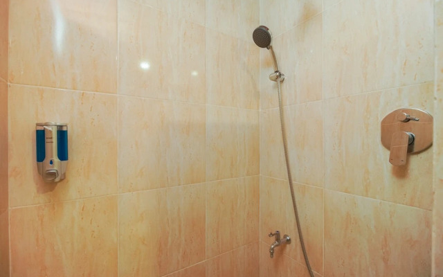 Urbanview Hotel Cantee Halim Perdanakusuma by RedDoorz