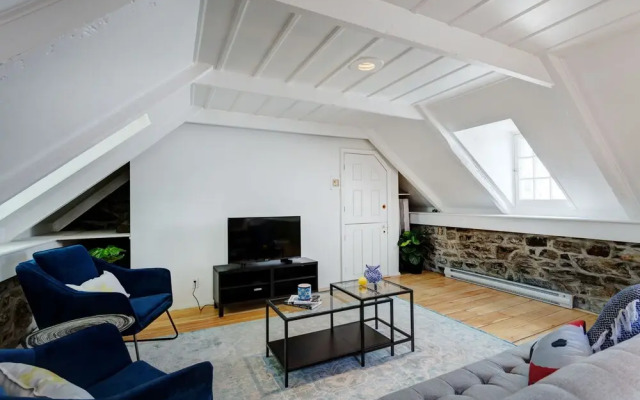 Place Jacques Cartier Apartments by Hometrotting