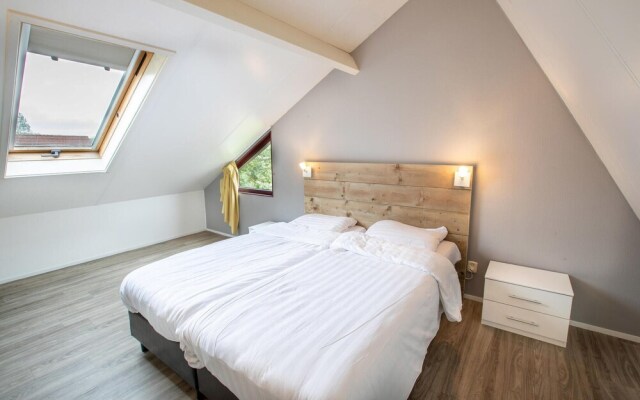 Stunning Home in Heinkenzand With Wifi and 3 Bedrooms