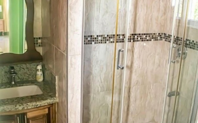 The Hamilton's Nature Villa