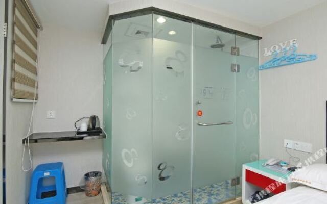 Sushi Boutique Hotel (Shanghai Sixth People's Hospital Guilin Park Subway Station Branch)