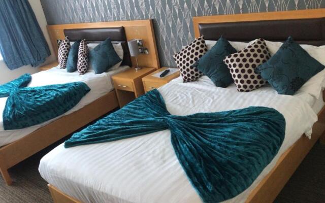 Iris Hotel