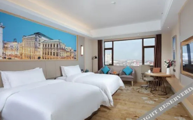 vienna international hotel（yueyangxian Bus station store）