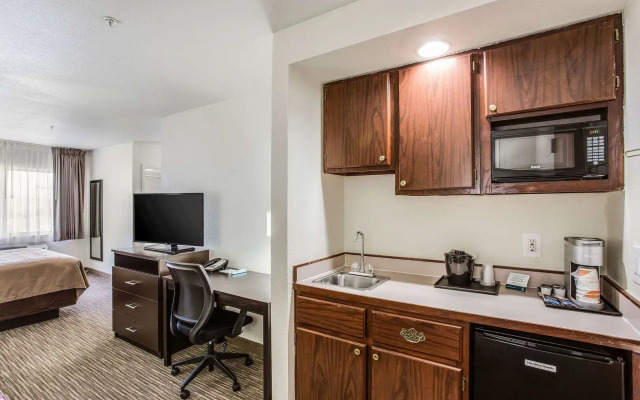 Quality Inn & Suites Meridian - West Boise