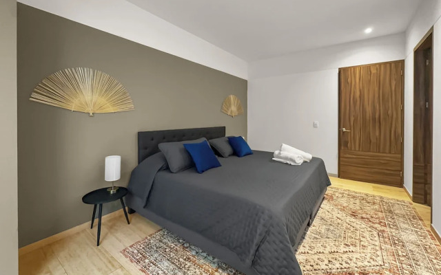 23Gh3 2BR 2.5 Baths with a Private Patio