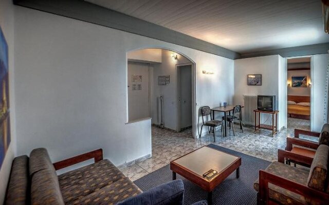Zina Hotel Apartments