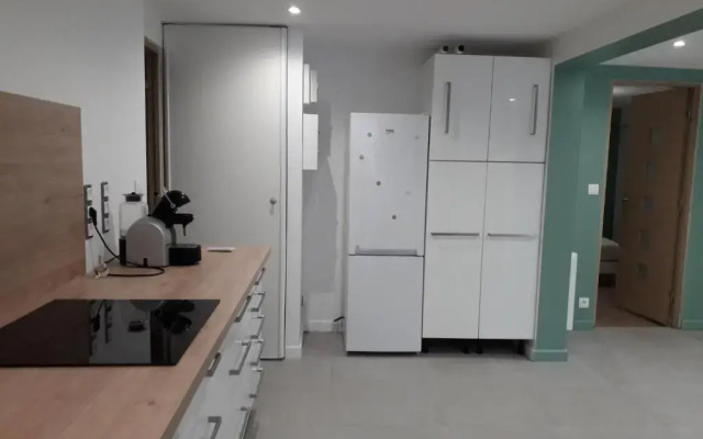 Appartement 6 Pers avec 2 Chambres cour et jardinet privatifs
