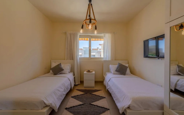VESTA - Luxury APT - 2BR - Veranda