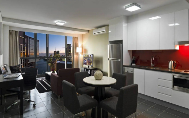 Meriton Suites Adelaide Street, Brisbane