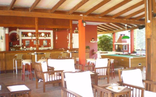 Damia Hotel & Apartments