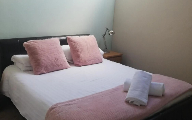 Newton House Hotel