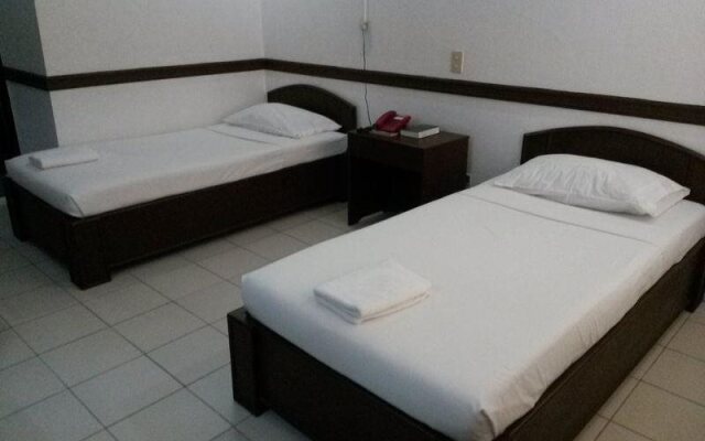 MVW Hotel & Restaurant