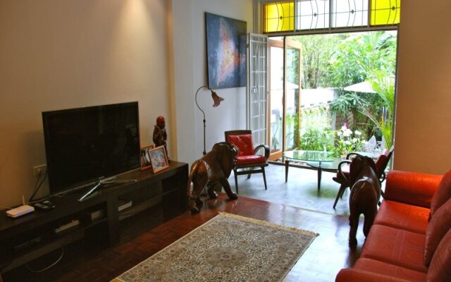 Cafe Ice Residences