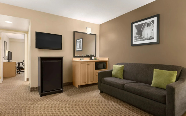 Travelodge by Wyndham North Battleford