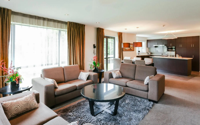 Village Lake Apartments – Guest Rooms – Hanmer Springs