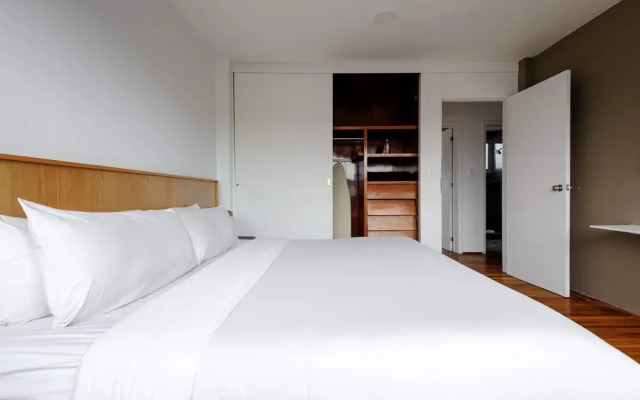 w Lovely 3BR w Fantastic Balcony in Condesa