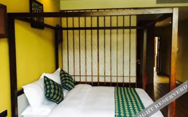 Enshi love Qingjiang hotel(Tujia daughter City store)