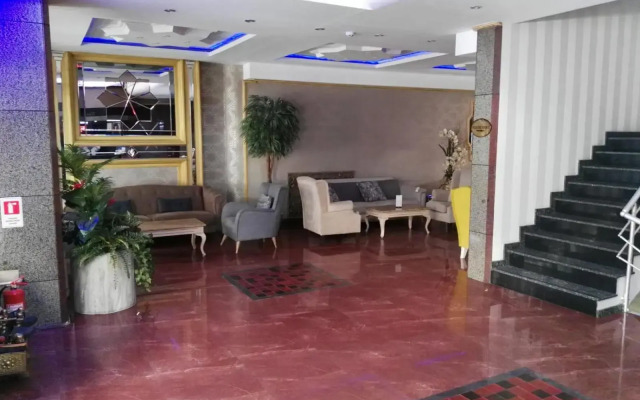 Hermanos Hotel
