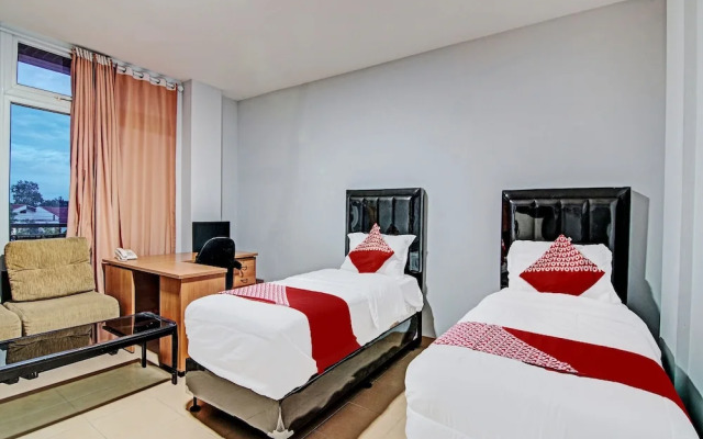 OYO 91951 Almira Homestay Syariah