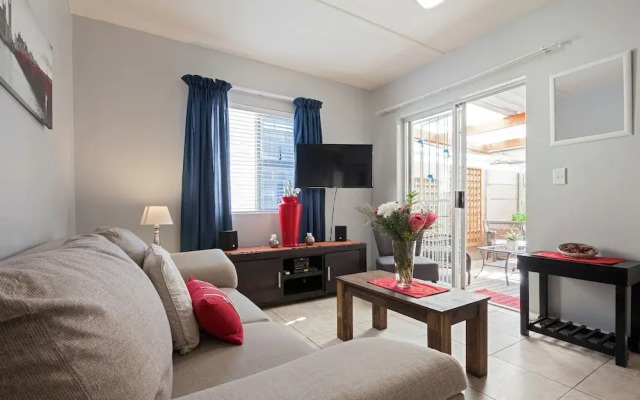 Manhattan Square 12 by CTHA