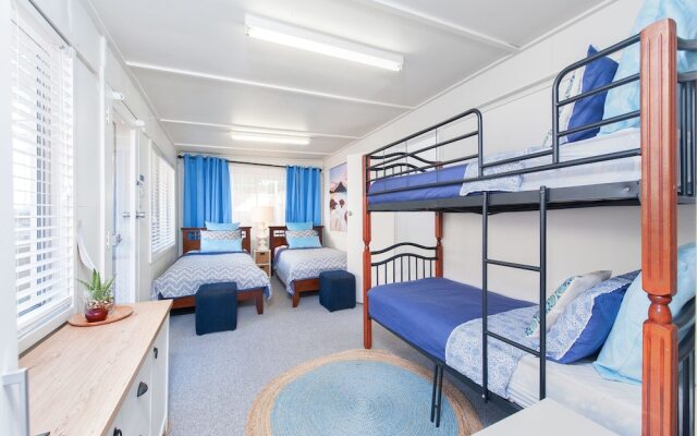 Bagnalls Beach House, 3 Burbong Street