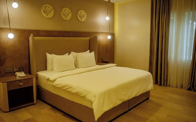 Check Inn Hotel Gimbiya