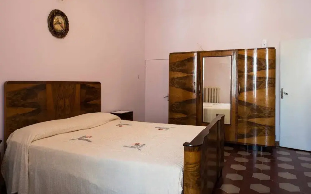 Dimora Del Padronedi Vasti Terreni a Mezzadria
