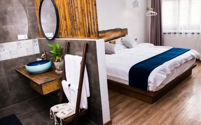 Wuzhen Qiutian Northern Art Design Hotel