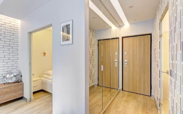 Dom & House Apartament Lawnicza