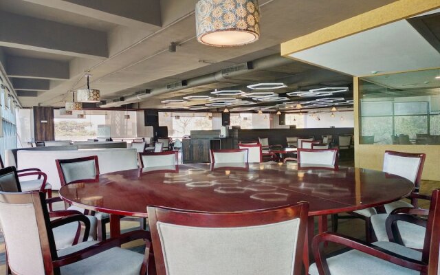 Spicy Hub Hotel, Kothapet