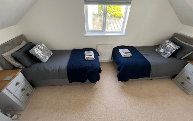 Bescot House, Bramble Hill, Bude, 4 bed det House