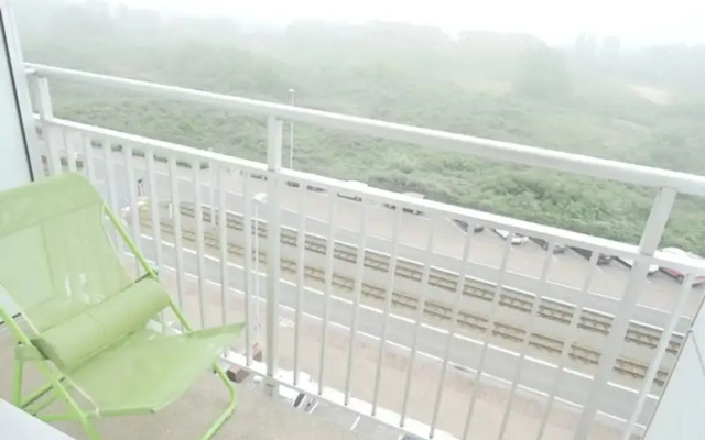 3 Bedroom Apartment With sea View