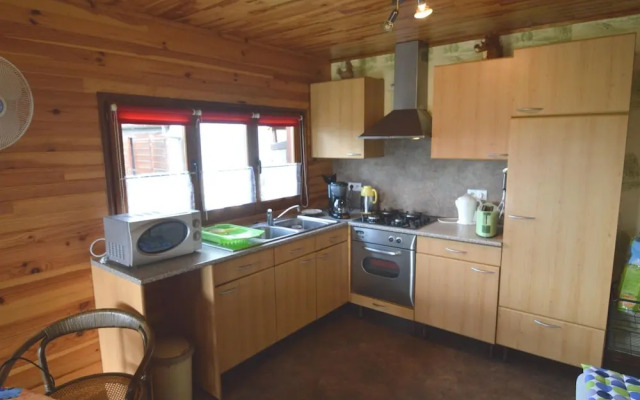 Comfortable Chalet in Petithan With Garden